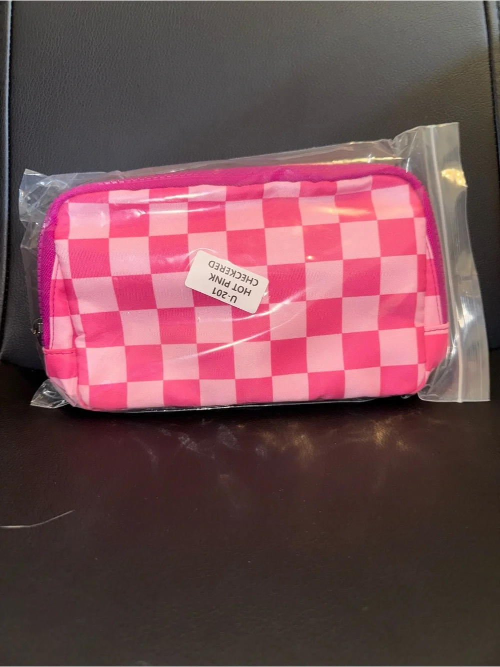 Zenana Outfitters Pink Checkerboard Zip Belt Bag NEW - Picture 2 of 3
